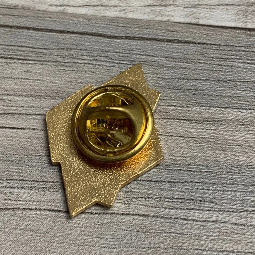 City of Diamond Bar Incorporated 1989 Vintage Enamel Lapel Pin Gold Tone CA